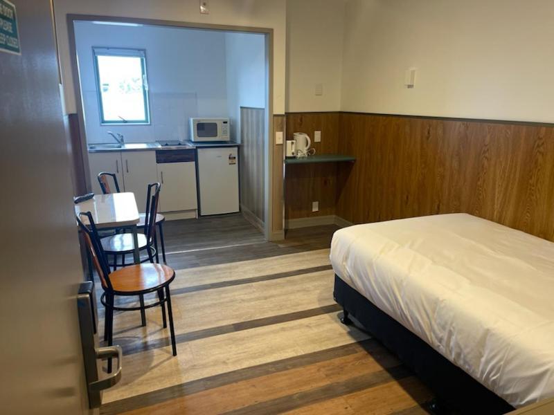 Conway Motel Manukau オークランド エクステリア 写真