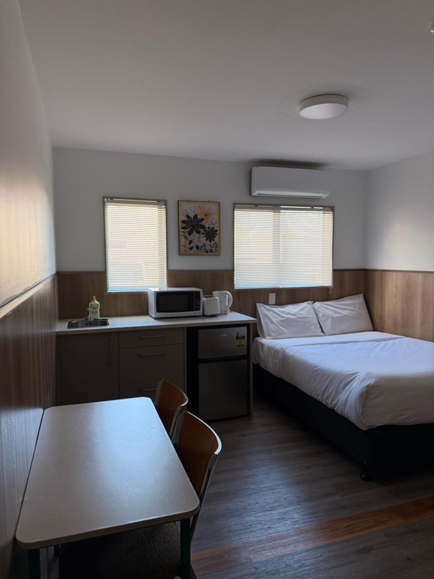 Conway Motel Manukau オークランド エクステリア 写真